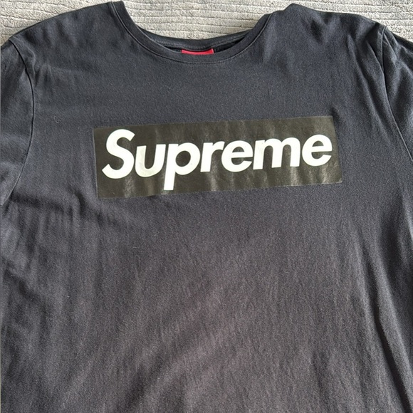 Supreme Black Logo Tee - Picture 1 of 1